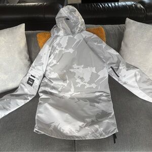 Dope snow C.P. Company Gray Raincoat with Hood and Reflective Finish